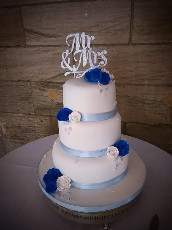 Blue fondant roses